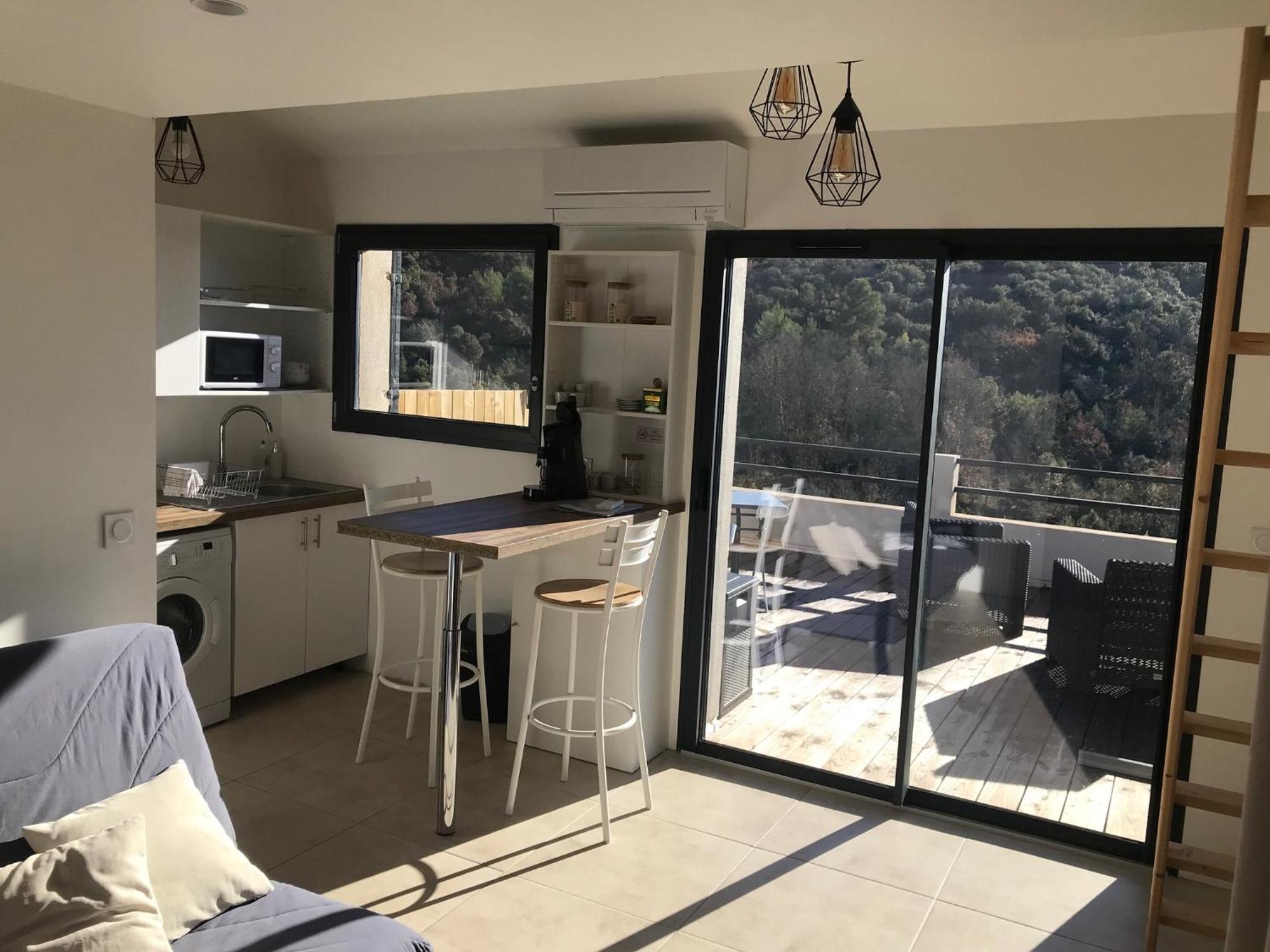 Studio Au Calme, Grande Terrasse Avec Vue Vallee Ginasservis Dış mekan fotoğraf
